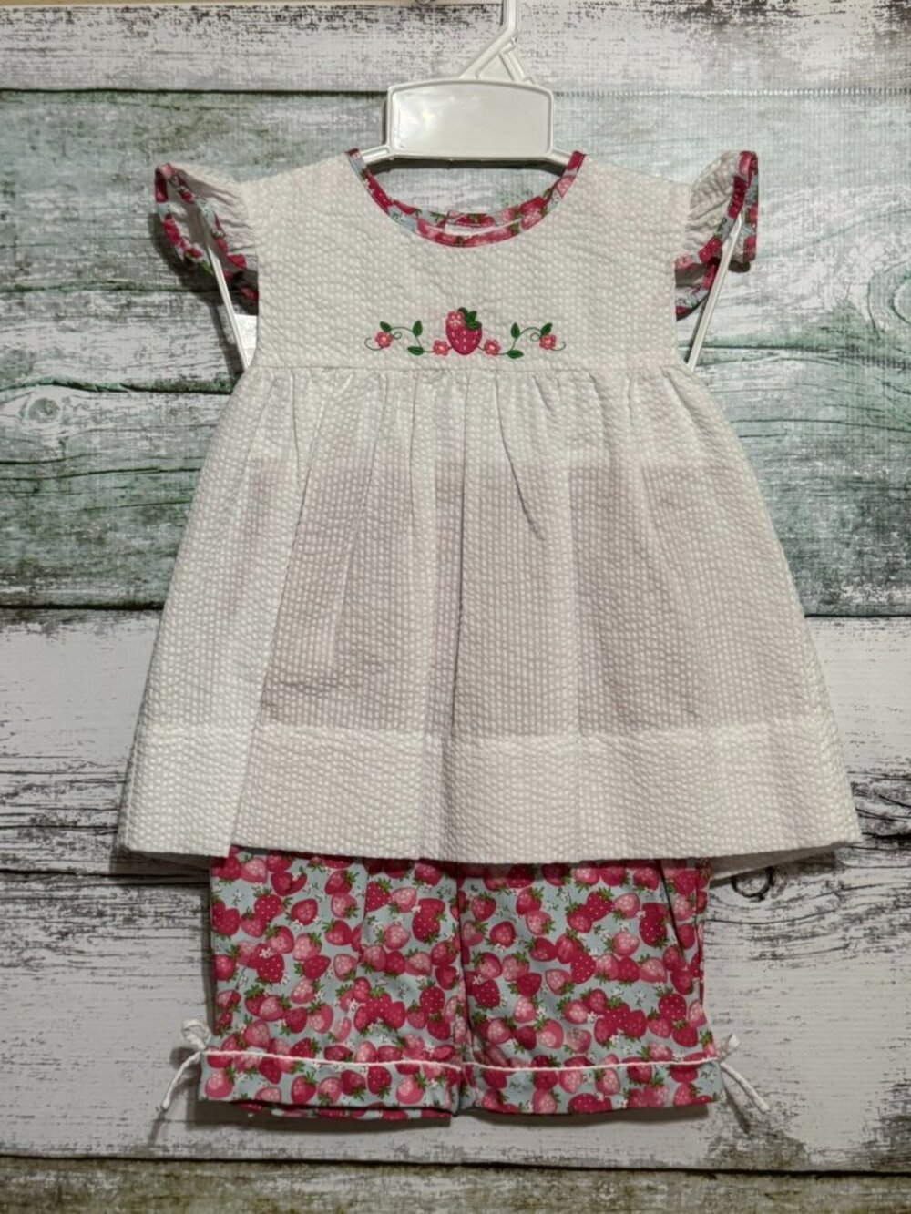 Petit Ami Strawberry Seersucker Top and Capri Set 24 Months